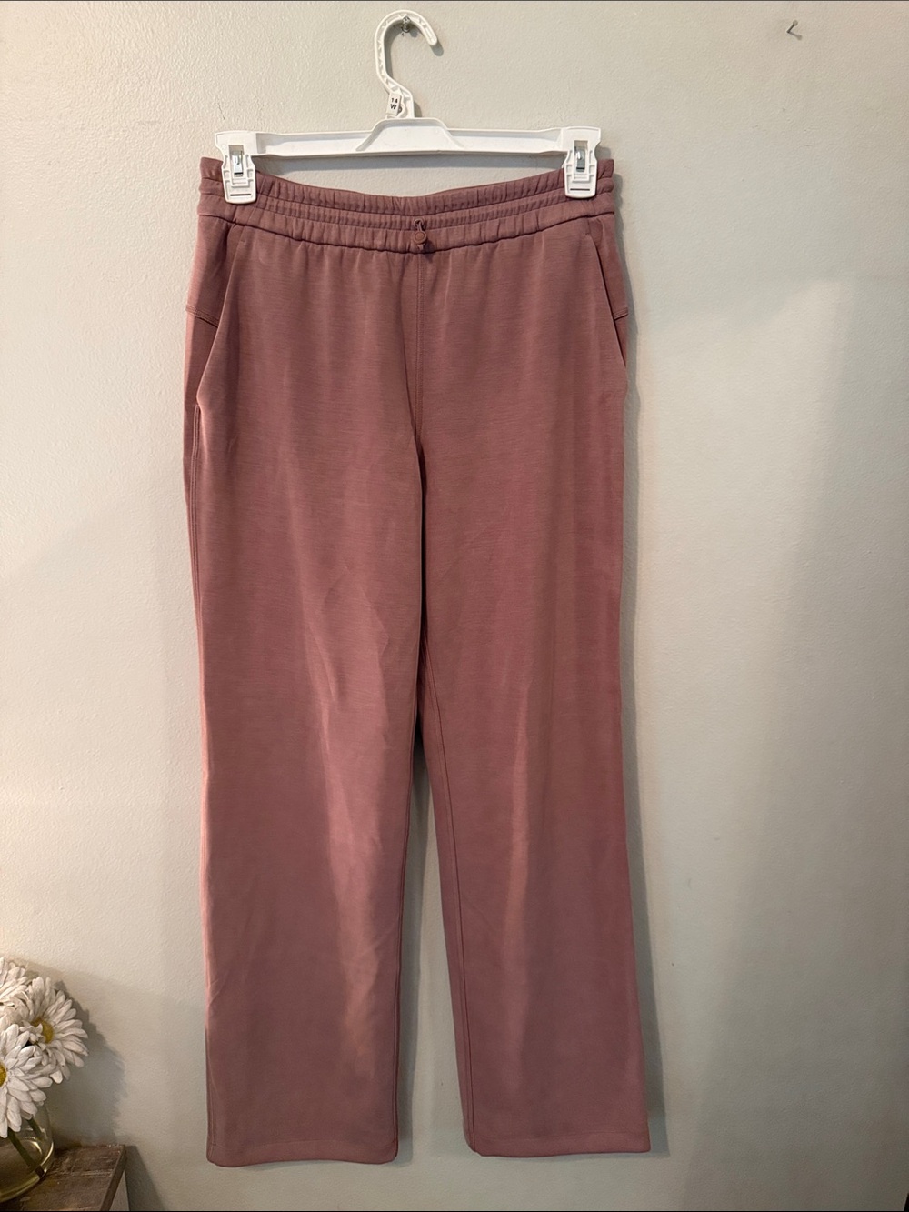 Lululemon Mauve Softstreme High-Rise Pant *Regular (Size: 8)